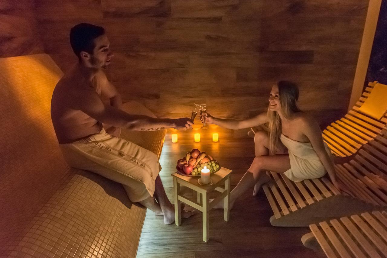Wellness Hotel Ondrasuv Dvur بيلا المظهر الخارجي الصورة